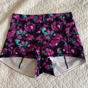 Lululemon high rise short shorts with magenta floral print